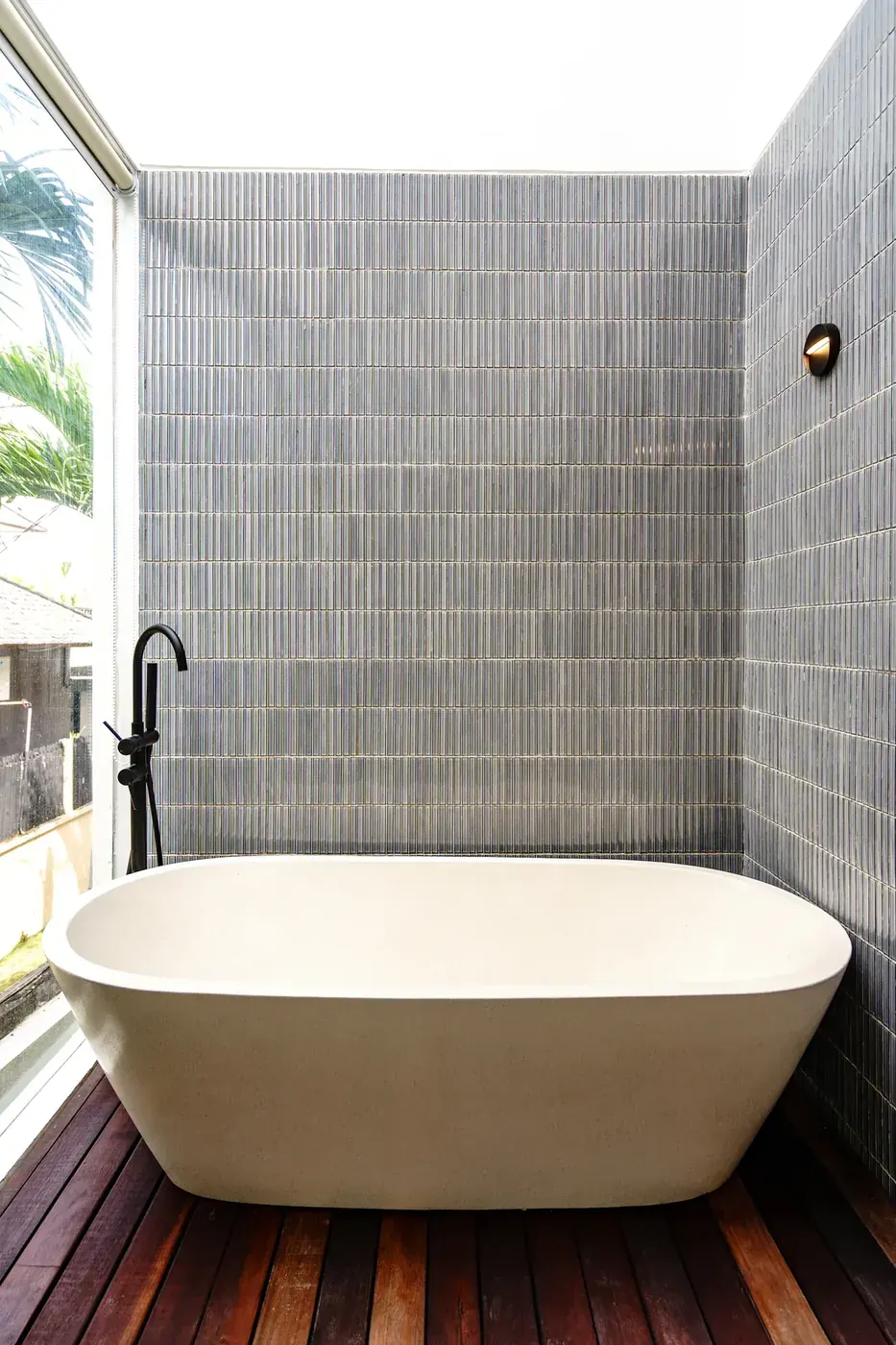 Villa Oasis — Bathroom